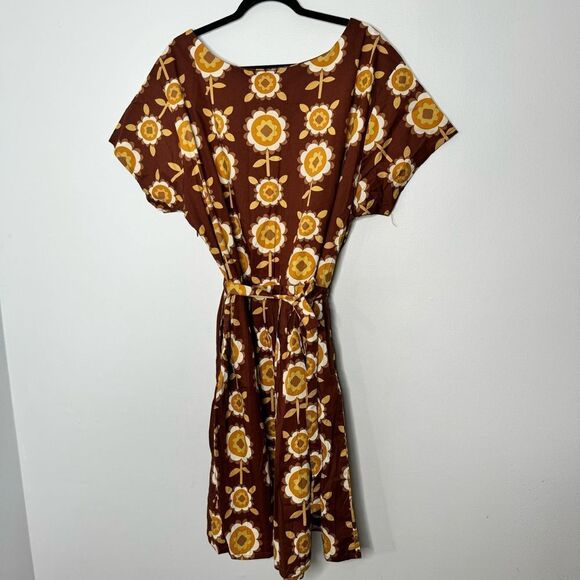 Run & Fly Retro Vintage 50's Style Dress IN Brown Floral Print - Picture 8 of 9
